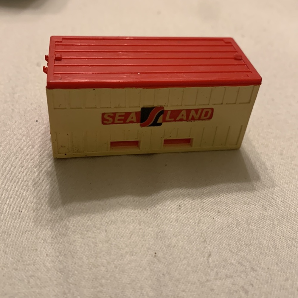 1976 Matchbox Mercedes Container Truck #42 England Superfast  (Mint) - Picture 9 of 11